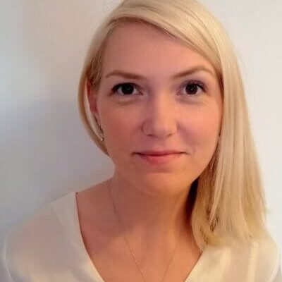 Dana-Ciotarca-logistic-coordinator-400x445